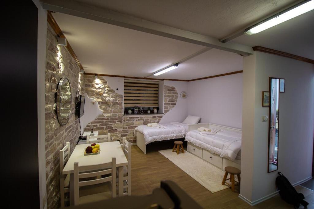 Solhouse Apartment Gjirokaster Exterior photo